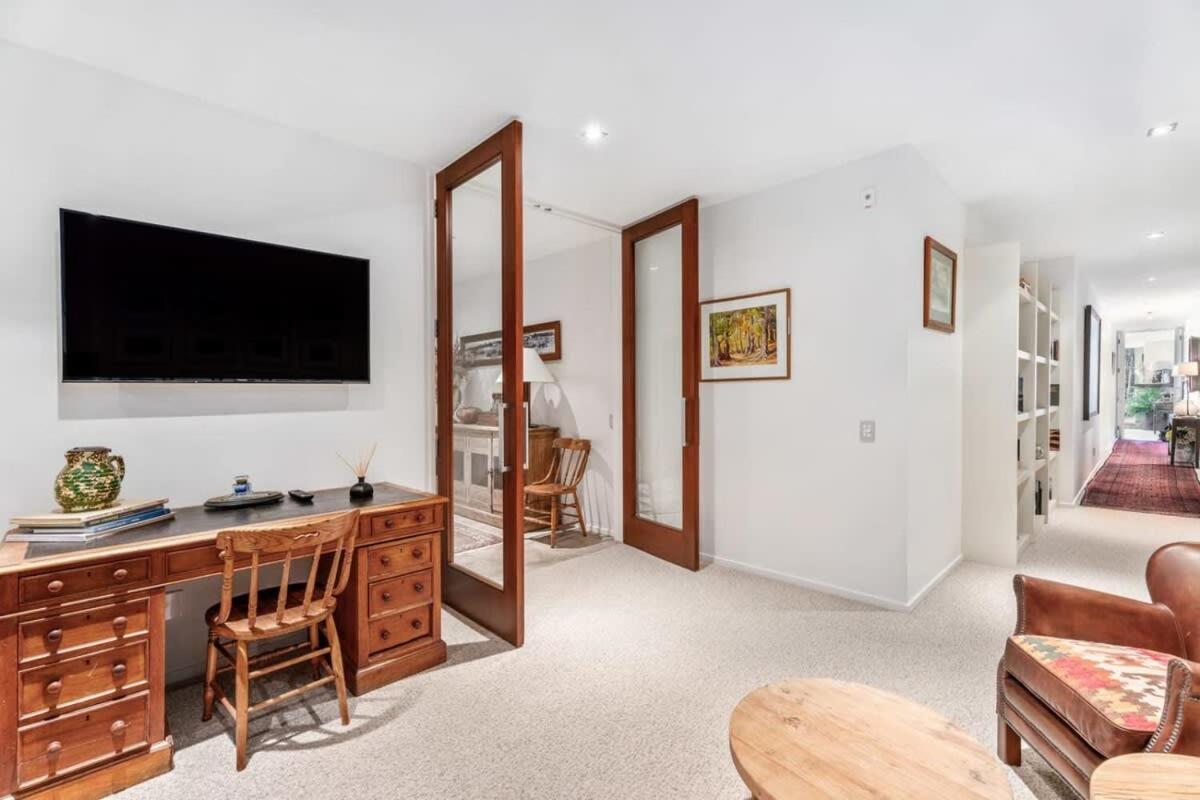 Pembroke Luxury Apartment Ванака Екстер'єр фото